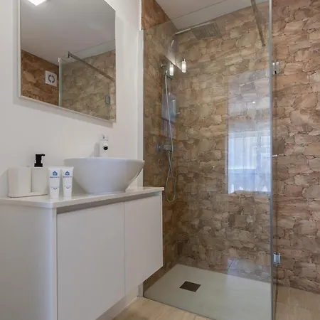 Host Wise - Luxurious Spacious W Terrace * Porto
