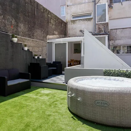 Host Wise - Luxurious Spacious W Terrace Apartment *